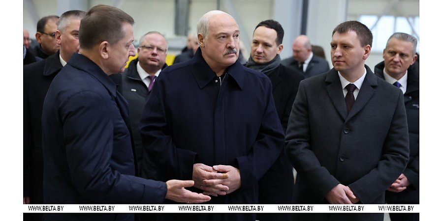 "Мы умеем делать все!" Зачем Александр Лукашенко приехал с проверкой на МАЗ и какие сигналы дал заводчанам и бизнесу
