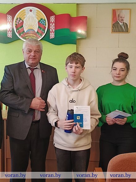 «Здравствуй, первокурсник!». Тридцать пять учащихся Вороновского государственного колледжа пополнили ряды первичной профсоюзной организации