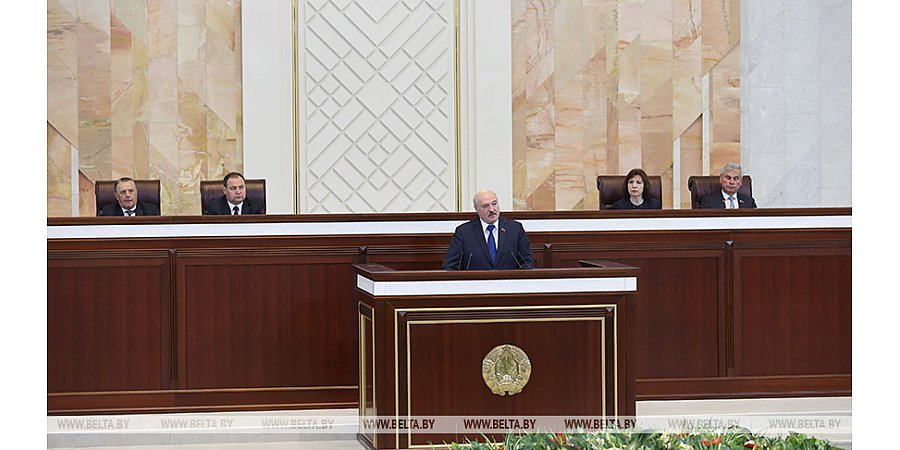 Лукашенко о повестке переговоров с Путиным в Сочи: это в основном экономика