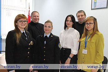 Долг платежом красен. День юриста отмечают сотрудники отдела принудительного исполнения Вороновского района