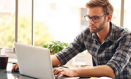 10 выходных и доплата за сверхурочную работу. Производственный календарь на 2021 год (инфографика)