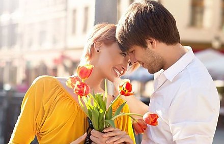 Что подарить любимой девушке на 8 марта: идеи оригинальных подарков