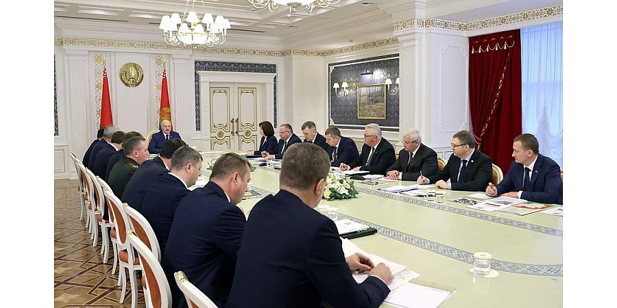 Тема недели: От уборочной кампании до ситуации на границе и санкций - Александр Лукашенко поставил задачи по актуальным вопросам