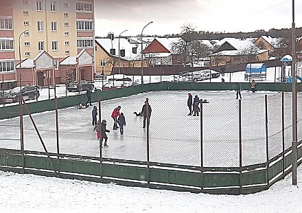 Сезон зимних забав стартовал! В Вороновском районе открыты пункты проката спортинвентаря