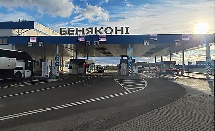 Лидский пограничный отряд напоминает о необходимости следования установленным правилам при пересечении Государственной границы