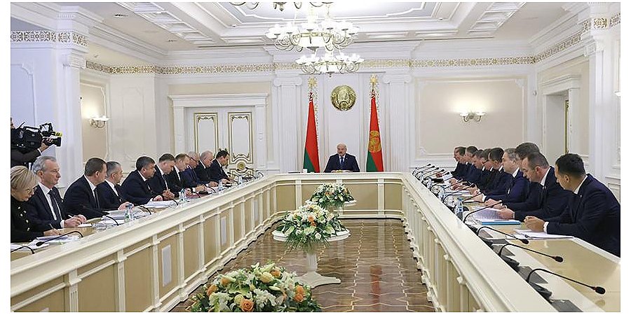 Александр Лукашенко заявил о недостатках в планировании стратегических проектов. Какие решения предлагают Президенту