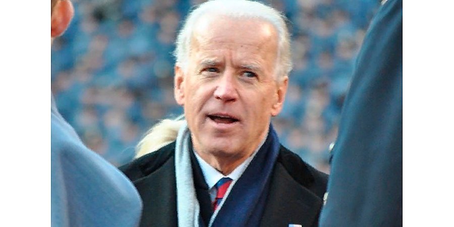 Джо Байден прилетел в Киев