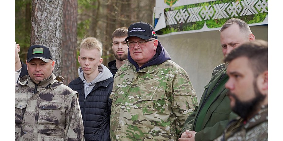"Это созидательный труд для будущего". Карпенко об участии в акции "Аднавiм лясы разам"