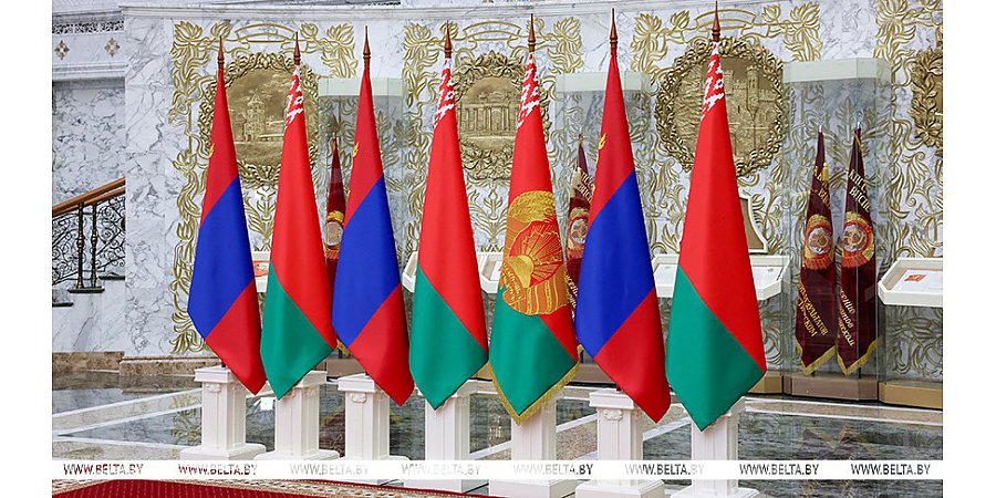 Основной переговорный день президентов Беларуси и Монголии стартовал с церемонии официальной встречи 