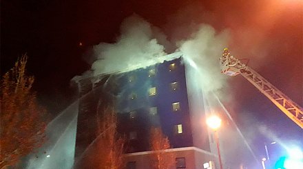 В Лондоне горит отель – в тушении заняты 100 пожарных
