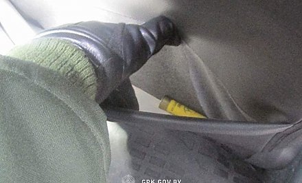 Точно не помада: в «Каменном Логе» у белоруски изъяли патроны