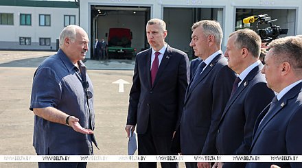 Молочные реки, узбекские "берега" и образцовый агросервис. Главное о работе Александра Лукашенко в регионах videobel.by