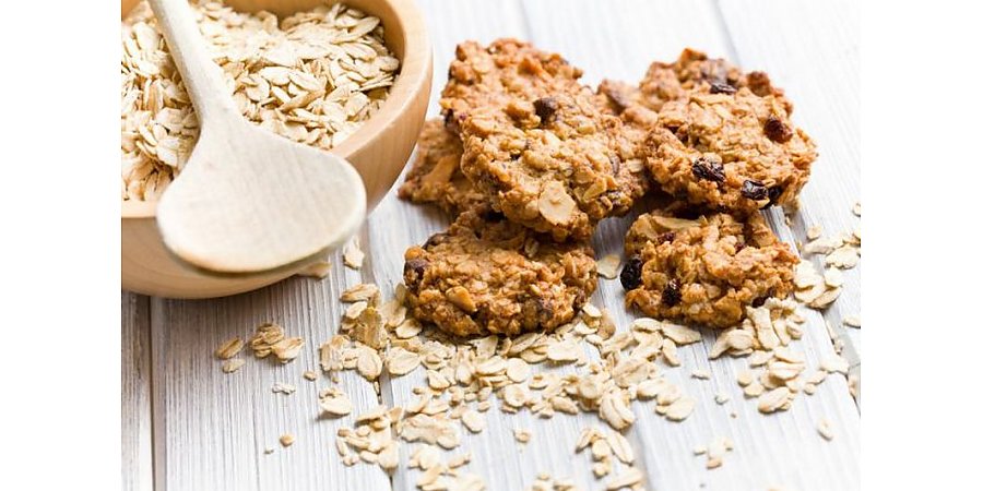 Идеально к чаю или кофе: рецепт ароматного и нежного овсяного печенья