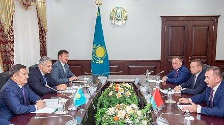 Министры внутренних дел Беларуси и Казахстана обсудили координацию совместной работы