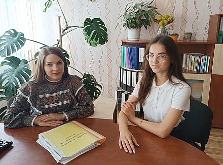 Дан старт новому проекту «заКАДРом», реализуемому Радунской средней школой, редакцией газеты «Воранаўская газета» и студенческим медиацентром Купаловского университета