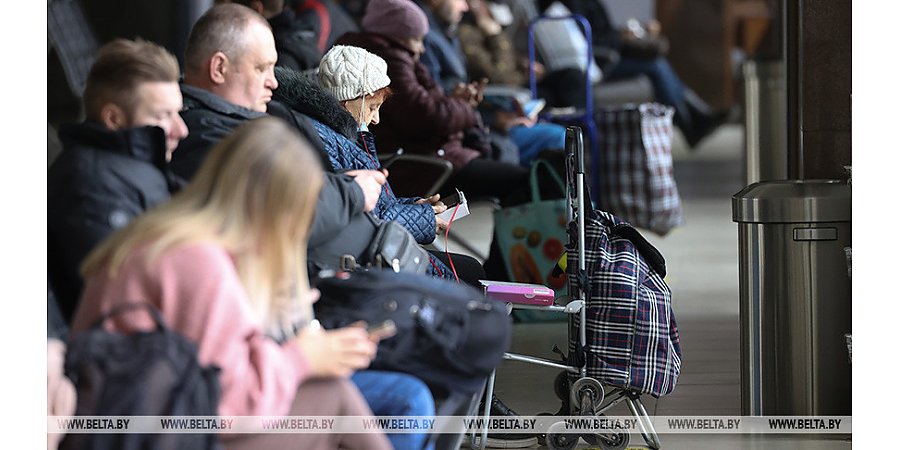 Пенсионерам с 1 мая предоставят скидку на проезд в электричках