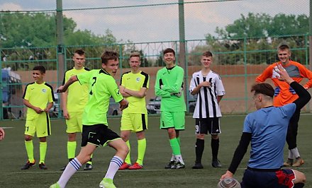 В Слониме проходит турнир по мини-футболу памяти Святого Иоанна Павла II