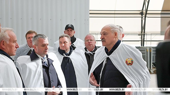 Александр Лукашенко совершил рабочую поездку в Петриковский район