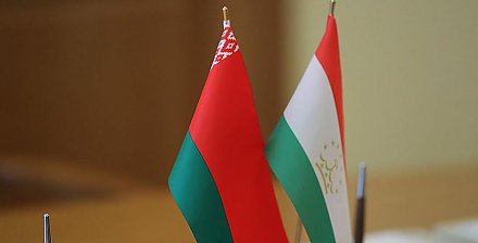 Церемония официальной встречи Александра Лукашенко прошла во Дворце Нации в Душанбе