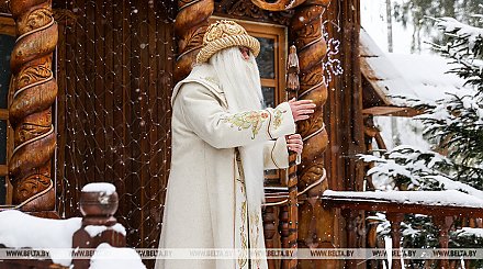 Праздник встречи Снегурочки организуют 3 декабря в поместье Деда Мороза в Беловежской пуще