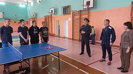 Турниры по футболу и беседы о ПДД проводит милиция Гродненской области для детей на каникулах