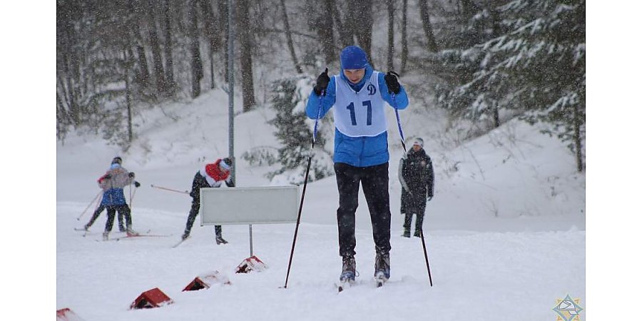 В Новогрудском районе прошел чемпионат областного управления МЧС по лыжным гонкам