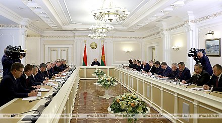 Александр Лукашенко ожидает от правительства и Нацбанка действенных предложений по сдерживанию роста цен