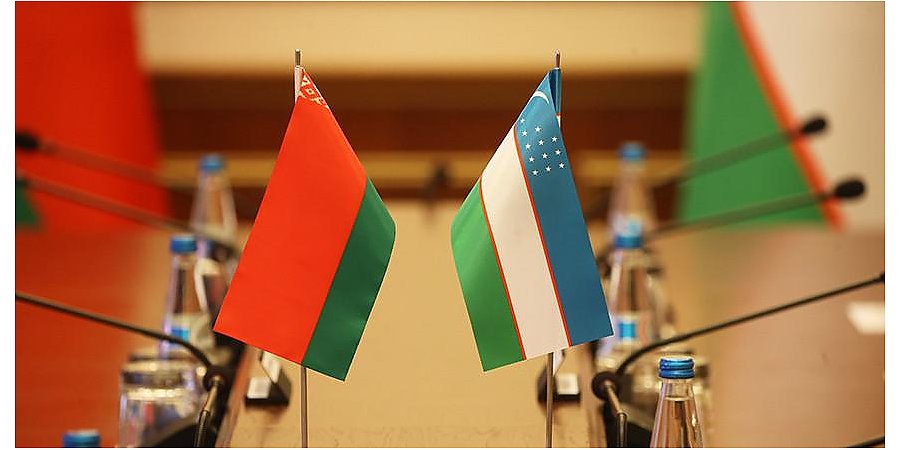 Роман Головченко с рабочим визитом прилетел в Узбекистан