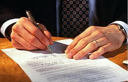 Как медучреждения будут передавать информацию в налоговые органы о тех, кто в течение года не работал и болел?