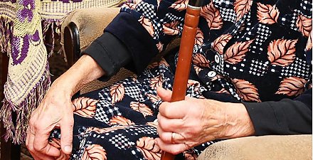 Акцию "Добрая посылка" для одиноких пожилых людей объявил профсоюз энергетиков Гродненской области