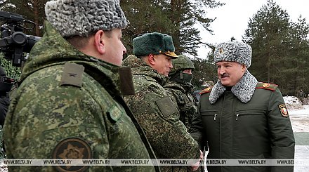Александр Лукашенко прибыл на Обуз-Лесновский полигон под Барановичами
