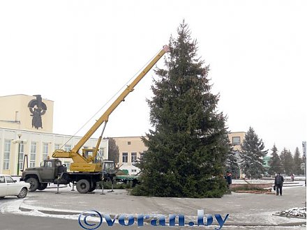 Новый Год к нам мчится...