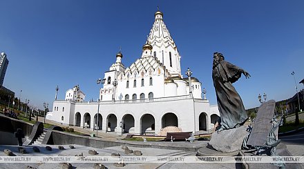 Минздрав просит церковь проводить все богослужения на улице