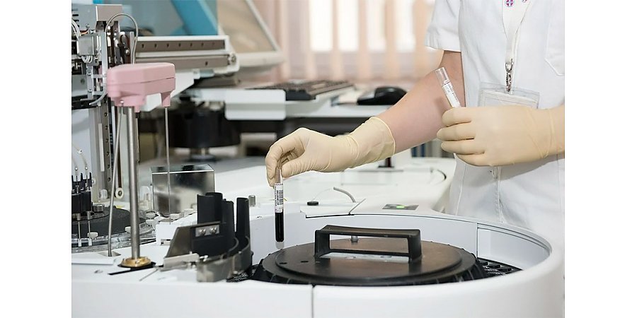 Британский штамм коронавируса оказался в 1,6 раза смертоносней других