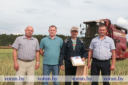 Тысяча есть! Идем за второй