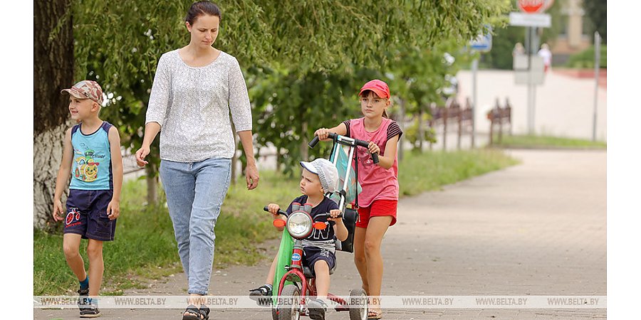 "Дом-школа-дом": ГАИ рекомендует перед началом учебного года пройти с ребенком маршрутом безопасности