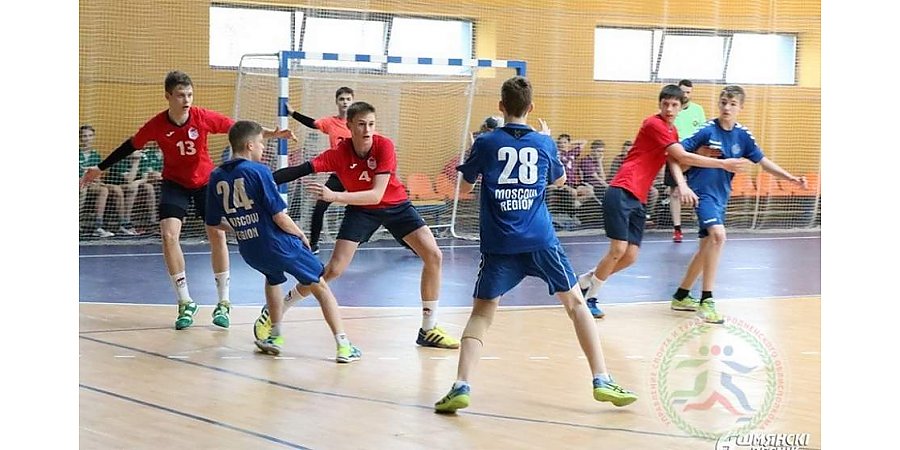 Ошмяны примут Х Международный турнир по гандболу на призы олимпийского чемпиона Андрея Барбашинского