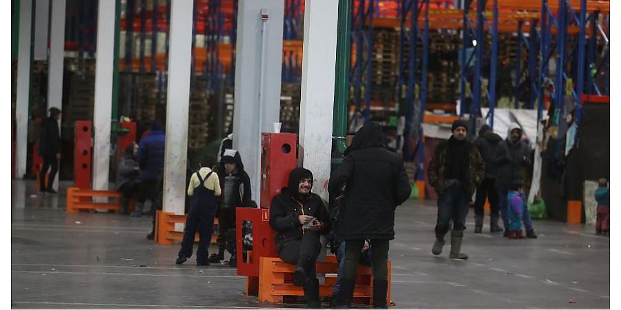 ФОТОФАКТ: Беженцы уже 88 дней находятся в ТЛЦ "Брузги" на границе с Польшей