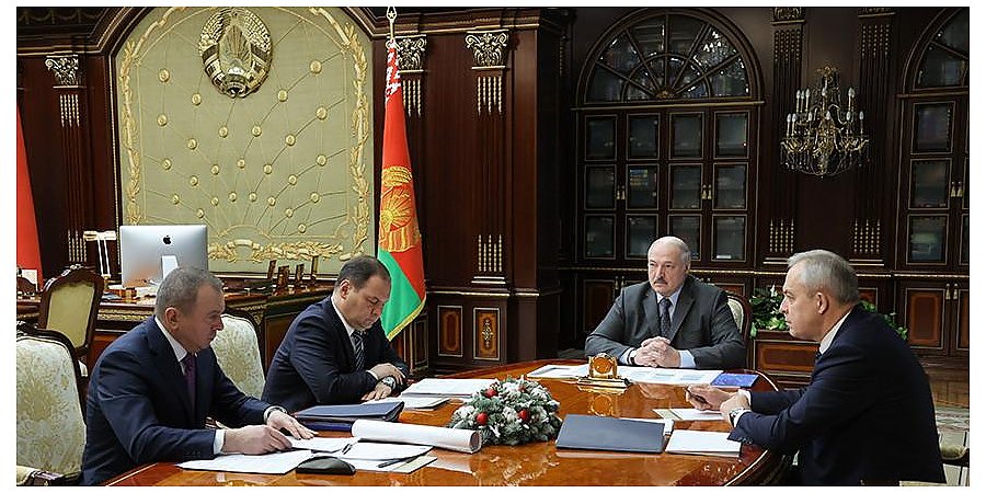 Александру Лукашенко представлены предложения по пересмотру структуры и численности МИД и загранучреждений