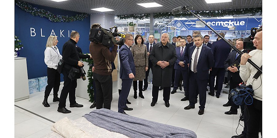 Вокруг Беларуси за пару часов. Как Александр Лукашенко побывал во всех регионах страны, не выезжая из Минска