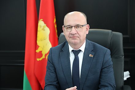 Заместитель председателя облисполкома Андрей Жук провел прямую телефонную линию с жителями региона