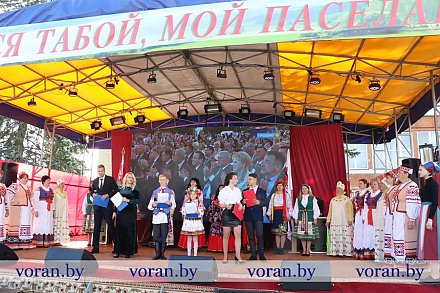 Сімвал адкрытасці і адзінства, У Радуні карагодзіць X адкрыты фестываль народных традыцый і мастацтва