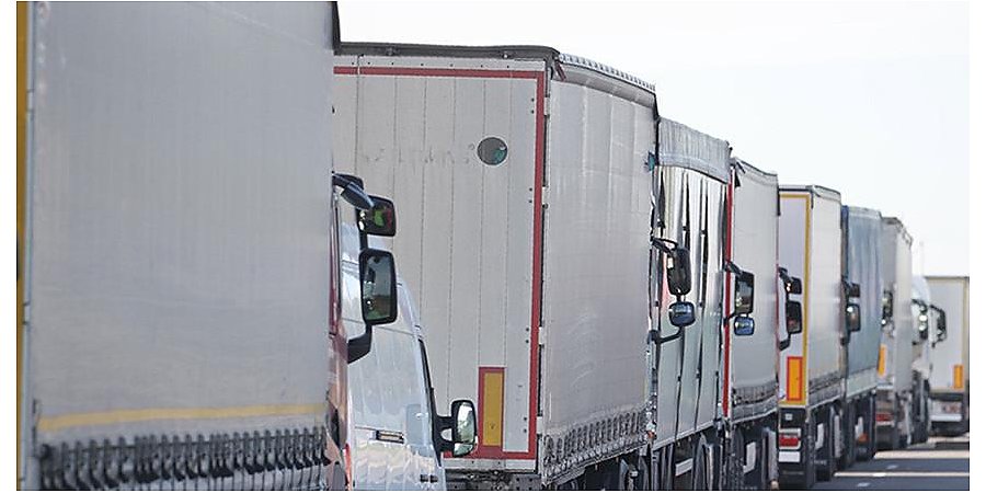 В очереди на въезд в Евросоюз из Беларуси находится 2700 фур