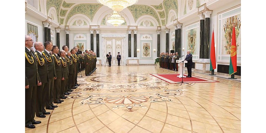 Александр Лукашенко: Беларусь принимает зеркальные меры по защите суверенитета государства