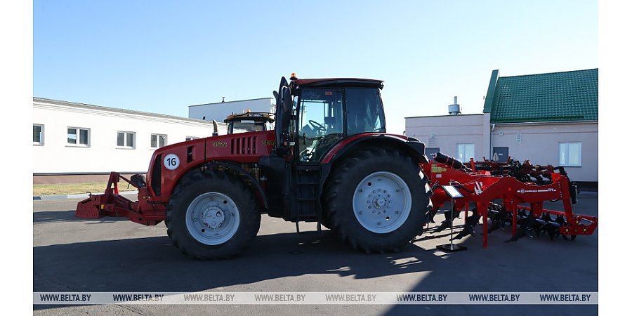 АПК вновь в центре внимания Президента. Александр Лукашенко посещает с рабочей поездкой Крупский район