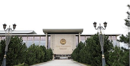 Четыре сотрудника таможенных органов удостоены госнаград за пресечение ввоза партии взрывчатки