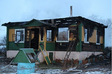 Отчего раскалился деревенский «обогреватель»? В морозную погоду «печные» пожары все чаще дают о себе знать