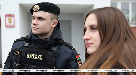 Неустанно и самоотверженно несут службу. Александр Лукашенко поздравил правоохранителей с Днем милиции