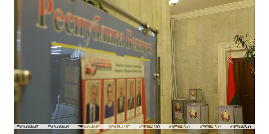 В Беларуси закрылись избирательные участки, начался подсчет голосов