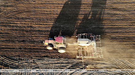 Лукашенко о весенних сельхозработах: надо быть активнее, не надо ожидать